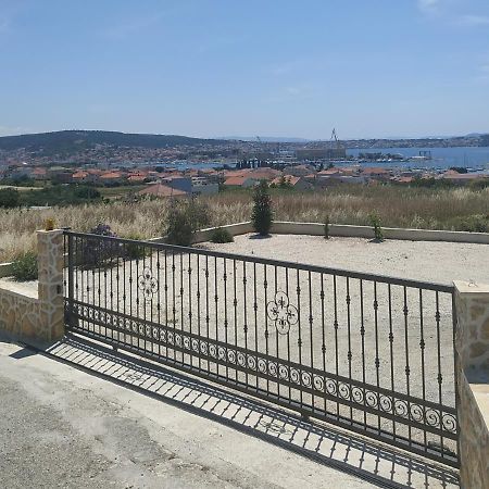 Apartment Nives Trogir Exteriör bild